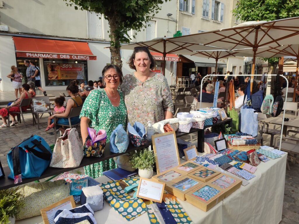 Les Reines de l'aiguille marché des createurs Valence